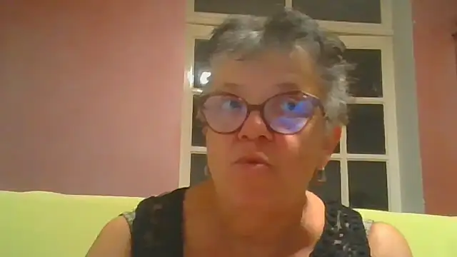 Vandeae44 online show from July 27, 2026, 8:27 pm