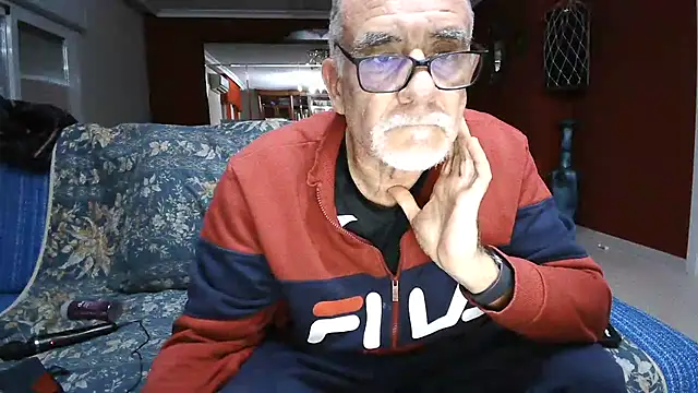 Snapshot of maduroguapo chatting on February 22, 2025, 11:03 pm maduroguapo online show from February 22, 2025, 11:03 pm