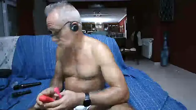 Snapshot of maduroguapo chatting on September 13, 2025, 9:03 pm maduroguapo online show from September 13, 2025, 9:03 pm