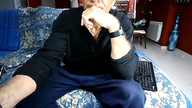 Snapshot of maduroguapo chatting on November 8, 2025, 9:46 pm maduroguapo online show from November 8, 2025, 9:46 pm