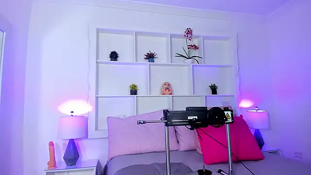 Jenifer Diaz online show from March 22, 2025, 12:57 pm