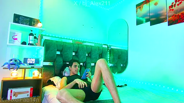 Alex and Fabian online show from November 6, 2025, 8:54 pm