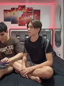 Alex and Fabian online show from April 17, 2026, 2:36 am