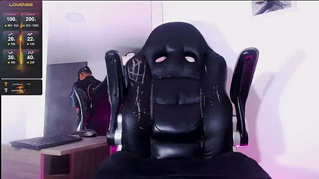 Snapshot of Hotkoljeixxx chatting on March 20, 2025, 4:29 am Hotkoljeixxx online show from March 20, 2025, 4:29 am