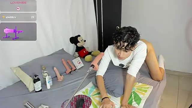 Snapshot of Benjamin_Buster chatting on February 24, 2025, 6:27 am Benjamin Buster online show from February 24, 2025, 6:27 am