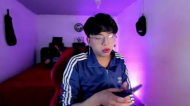 AnggelONfiree online show from January 7, 2026, 2:47 am