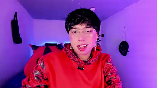 AnggelONfiree online show from May 5, 2026, 3:47 am