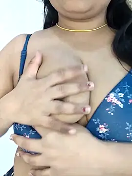 Snapshot of cute_riya0 chatting on February 21, 2025, 6:07 am cute riya0 online show from February 21, 2025, 6:07 am