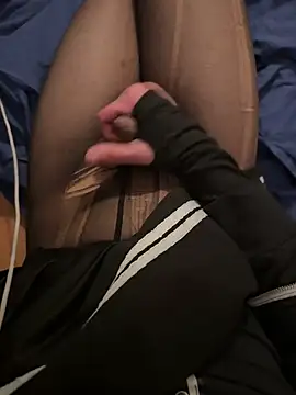 Snapshot of egirl711 chatting on January 24, 2025, 3:32 am egirl711 online show from January 24, 2025, 3:32 am