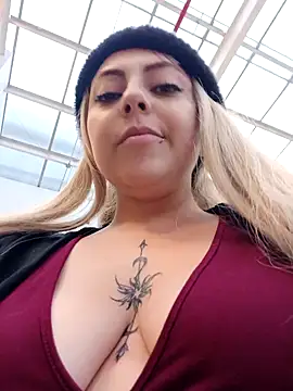 madelaine- online show from January 24, 2025, 10:41 pm