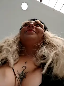 madelaine- online show from March 19, 2025, 6:01 pm