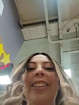 madelaine- online show from September 24, 2025, 10:02 pm