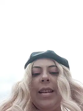 madelaine- online show from February 17, 2026, 5:41 pm