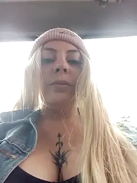 madelaine- online show from March 18, 2026, 6:33 pm