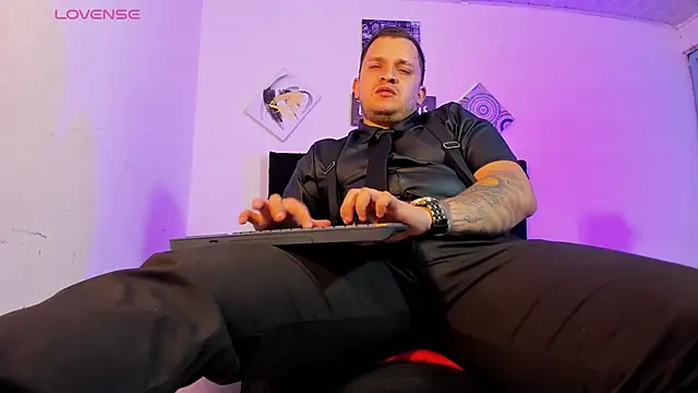 tony landri online show from October 15, 2025, 3:39 am