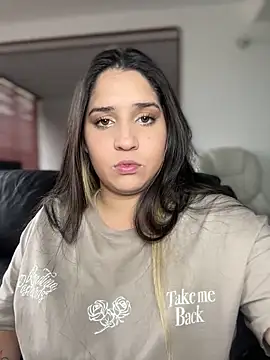 valentina jonnes1 online show from March 16, 2025, 9:37 pm