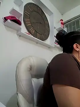 Snapshot of TwerkingAss chatting on December 12, 2024, 2:48 am TwerkingAss online show from December 12, 2024, 2:48 am