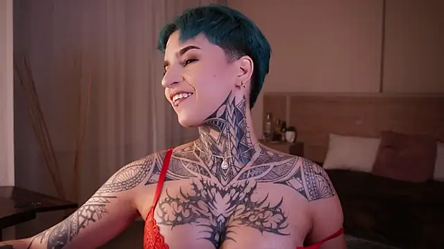 Snapshot of AliceShazaham_ chatting on February 8, 2025, 6:12 am AliceShazaham online show from February 8, 2025, 6:12 am