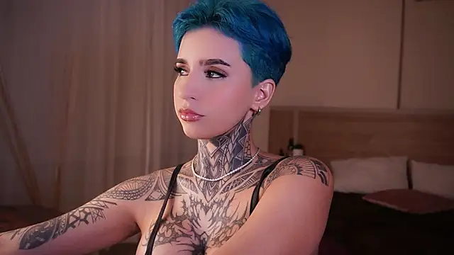 Snapshot of AliceShazaham_ chatting on February 15, 2025, 9:49 am AliceShazaham online show from February 15, 2025, 9:49 am