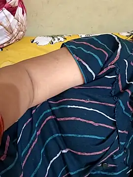 Snapshot of PayalSharmahot143 chatting on May 13, 2026, 12:35 pm PayalSharmahot143 online show from May 13, 2026, 12:35 pm
