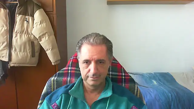 lliuk70mi online show from March 31, 2026, 12:27 pm