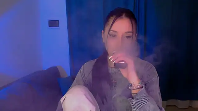 Snapshot of AlisaLink chatting on December 1, 2024, 4:40 pm AlisaLink online show from December 1, 2024, 4:40 pm