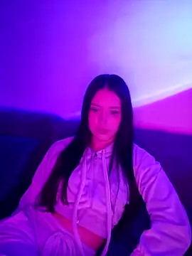 Snapshot of AlisaLink chatting on December 11, 2024, 5:59 pm AlisaLink online show from December 11, 2024, 5:59 pm