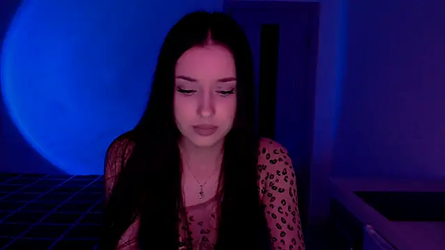 Snapshot of AlisaLink chatting on December 12, 2024, 3:48 pm AlisaLink online show from December 12, 2024, 3:48 pm