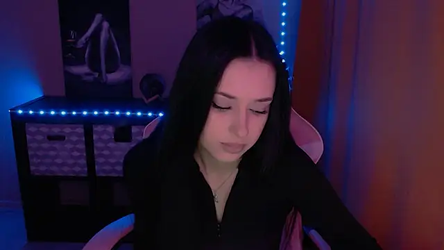 Snapshot of AlisaLink chatting on January 28, 2025, 5:46 pm AlisaLink online show from January 28, 2025, 5:46 pm