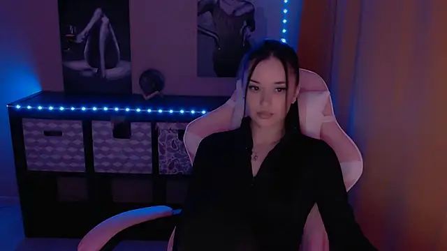 Snapshot of AlisaLink chatting on February 5, 2025, 6:59 pm AlisaLink online show from February 5, 2025, 6:59 pm