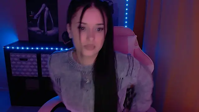 Snapshot of AlisaLink chatting on February 9, 2025, 6:37 pm AlisaLink online show from February 9, 2025, 6:37 pm