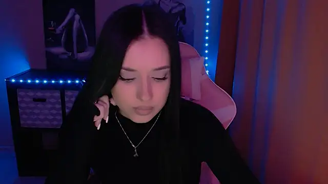 Snapshot of AlisaLink chatting on February 23, 2025, 5:29 pm AlisaLink online show from February 23, 2025, 5:29 pm