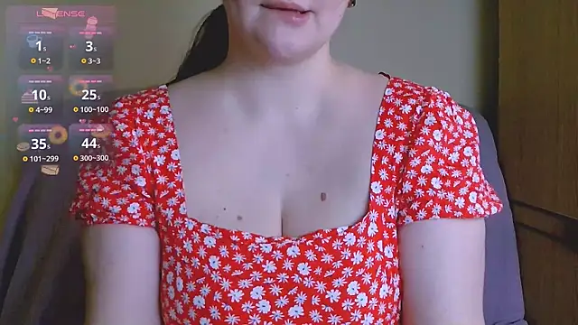 Snapshot of ChubbyMaia chatting on February 16, 2025, 12:32 pm ChubbyMaia online show from February 16, 2025, 12:32 pm