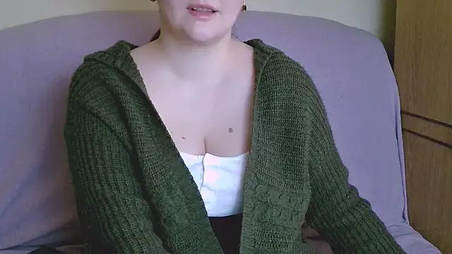 Snapshot of ChubbyMaia chatting on March 3, 2025, 12:27 pm ChubbyMaia online show from March 3, 2025, 12:27 pm