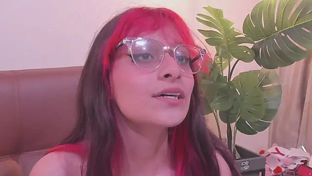 RedMeloddy online show from February 21, 2025, 7:21 pm