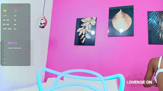 littleebonymommy online show from December 1, 2024, 7:58 pm