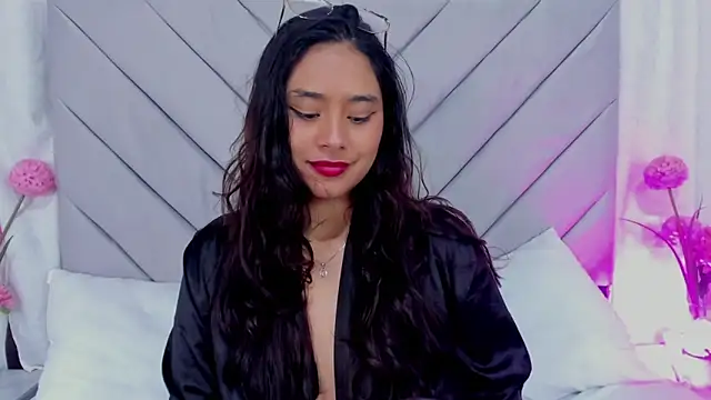 AnnaQueen  online show from February 1, 2025, 7:55 pm