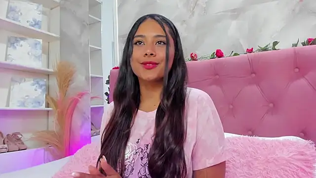 AnnaQueen  online show from September 15, 2025, 5:02 pm