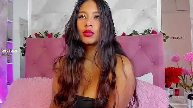 AnnaQueen  online show from October 14, 2025, 5:36 pm