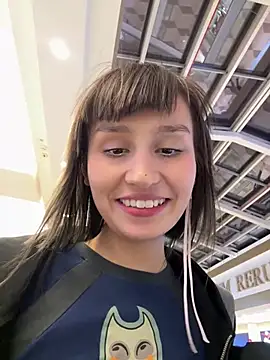 bigbabykiki online show from February 1, 2025, 4:22 pm