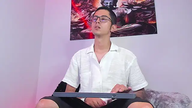 Ethan Sai    online show from February 24, 2025, 11:09 pm