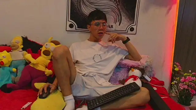 Justyn Ross online show from December 4, 2025, 2:32 am