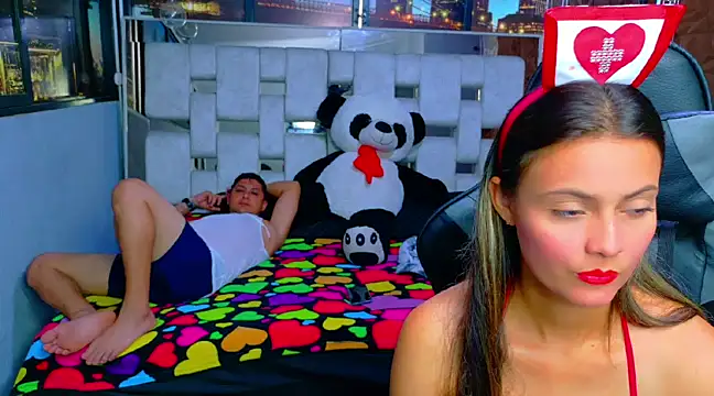 ValentinaAndTerry online show from March 11, 2025, 1:34 pm