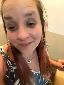 Popinasq online show from November 8, 2025, 11:36 pm