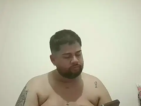 GABRIELGARCIA1313 online show from March 5, 2026, 11:23 pm