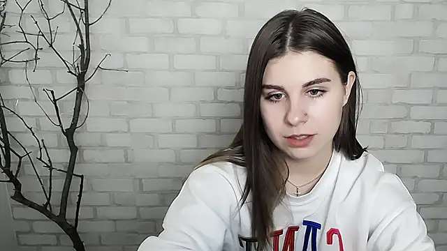 Sweet Doll Luna online show from December 10, 2024, 9:55 am