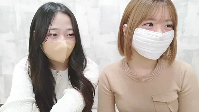 LOVE MOMO LOVE online show from April 10, 2026, 11:59 am