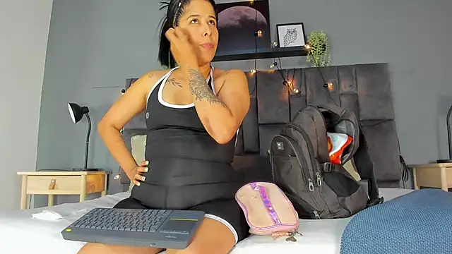 DulceAurora   online show from March 19, 2026, 2:15 am