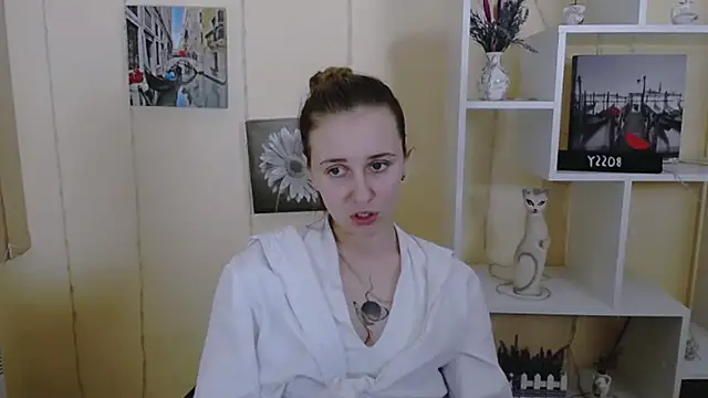  Nicole new online show from March 4, 2025, 4:41 pm