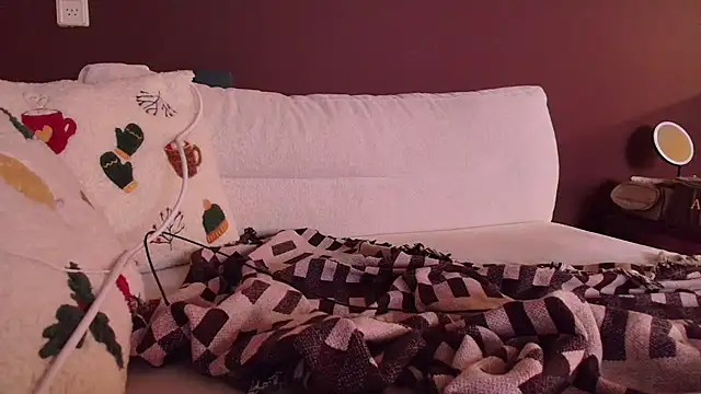 Snapshot of Nina24 chatting on September 14, 2025, 7:57 pm Nina24 online show from September 14, 2025, 7:57 pm